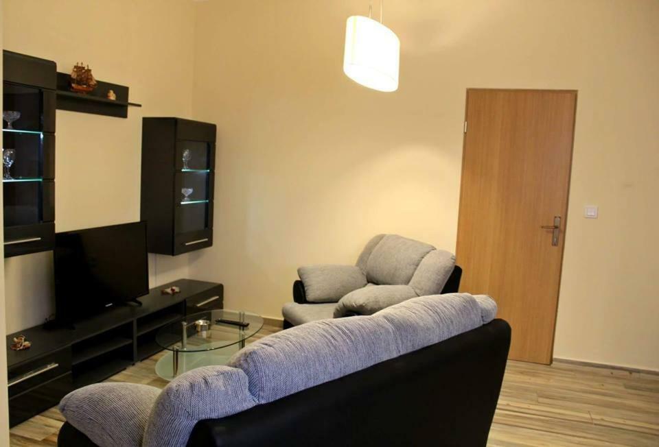 Apartments Klaudija PUY Eksteriør bilde